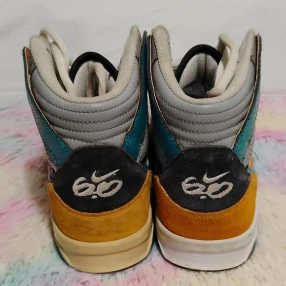 Nike Oncore Vintage Hi Top Shoes 2009 Sz.9 (X-102 CRATE) - Picture 7 of 15